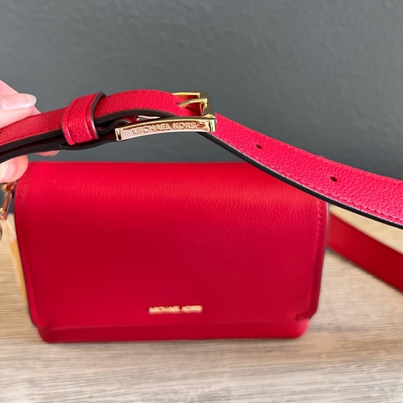 🆕 Michael Kors Vibrant Red Crossbody Bag - Picture 4 of 9